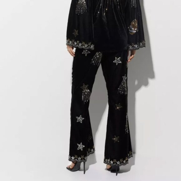 Nasty Gal Premium Velvet Flare Pant - Picture 1 of 4